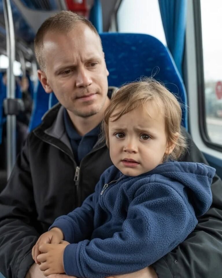 I Paid a Fortune Teller’s Bus Fare – The Note She Slipped Me Uncovered a Terrible Secret