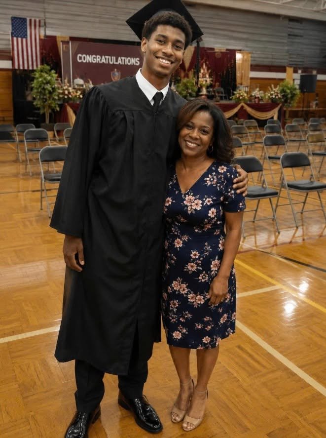 My Mom Raised Me Alone – but at My College Graduation, My Biological Father Showed Up and Said She’d Lied to Me My Whole Life
