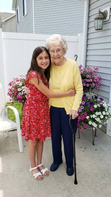 My Seven-Year-Old Spent Weeks Helping Our Elderly Neighbor Walk Again — Then Officers Knocked at Dawn and Said, “We Need to Talk About What Your Daughter Did to That Woman.”