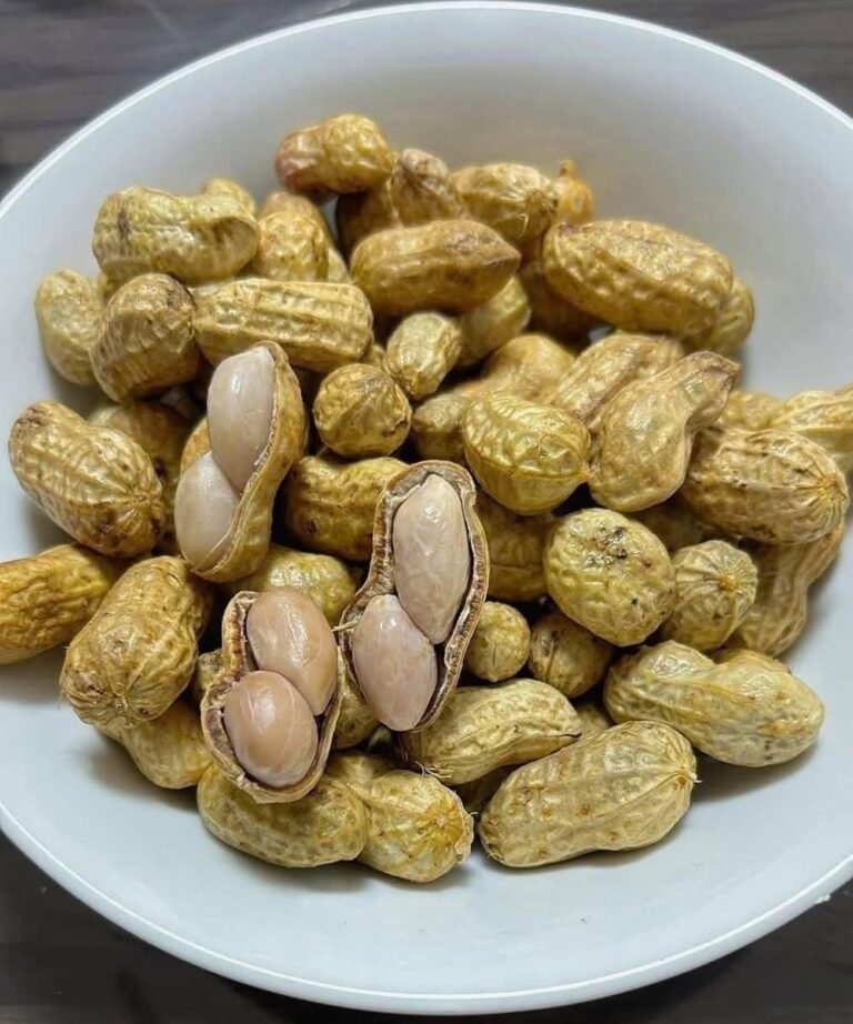 Doctors Reveal That Eating Peanuts Causes… Surprising Health Benefits and Risks