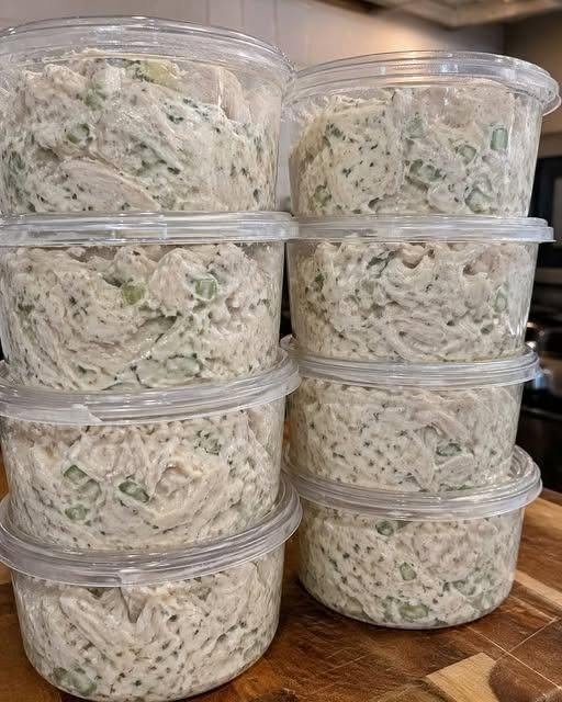 Zero carb This chicken salad is a total game changer — zero points and 100% delicious! Made it for 4 weeks straight and still not tired of it. Honestly, I’m hooked! Must express something to keep getting my recipes.. Thank you. Full recipe in the first comment